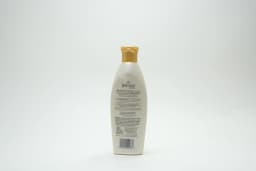 Jergens Hydralucence Smoothing Oud 200 ml - image 1