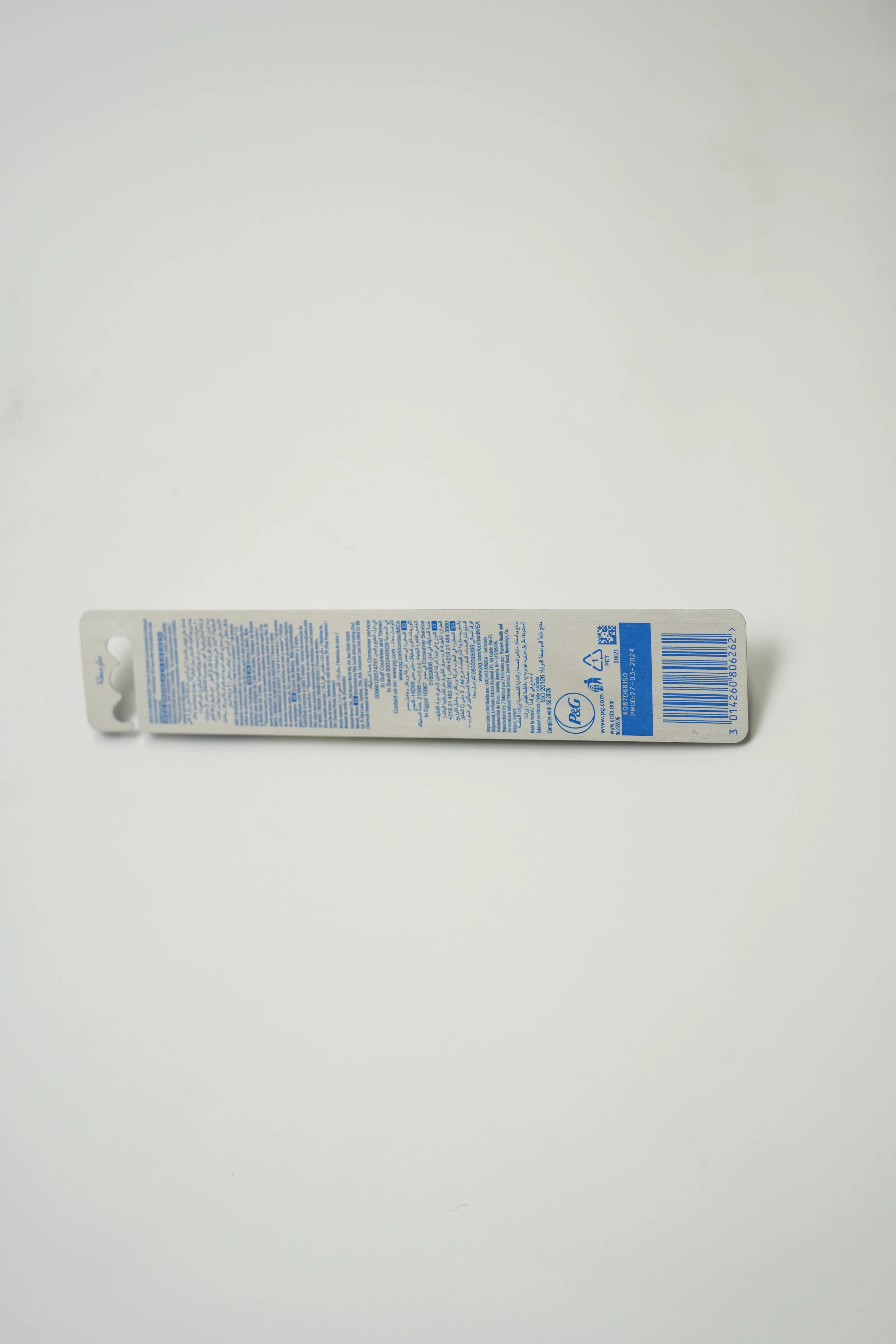 Oral-B Advantage 3D White 40 Medium Toothbrush 1 pcs