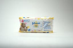 Johnsons Baby Wipes Extra Sensitive Single 56 pcs - image 1