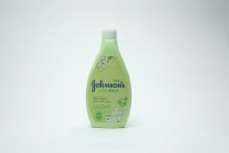 Johnsons Vita-Rich Revitalizing Body Wash 400 ml - image 1