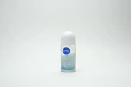 Nivea Fresh Natural Female Roll On 50 ml - image 1