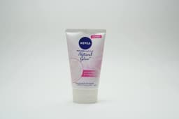Nivea Natural Fairness Face Wash 100 ml - image 1