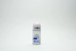 Nivea Pearl And Beauty Deo Roll On 50 ml - image 2