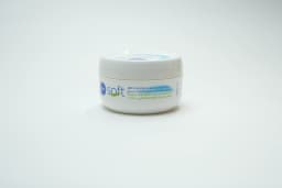 Nivea Soft Moisturizing Creme 300 ml - image 2