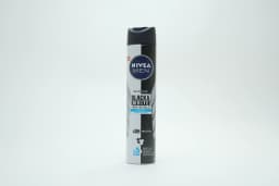 Nivea Inv Black And White Fresh Deo 200 ml - image 2