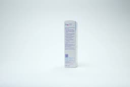 Sebamed Baby Body Milk 200 ml - image 1