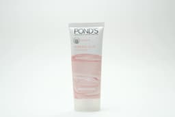 Ponds Bright Cly Foam 90 g - image 2