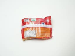 Lucky Me Mami Chicken Noodles 55 g - image 2