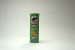 Pringles Sour Cream And Onion 165 g - image 1