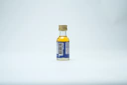 Foster Clarks Pineapple Essence 28 g - image 1