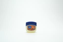 Vaseline Petroleum Jelly Cocoa Butter 100 ml - image 2