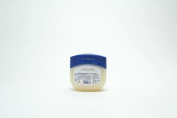 Vaseline Petroleum Jelly Pure 250 ml - image 2