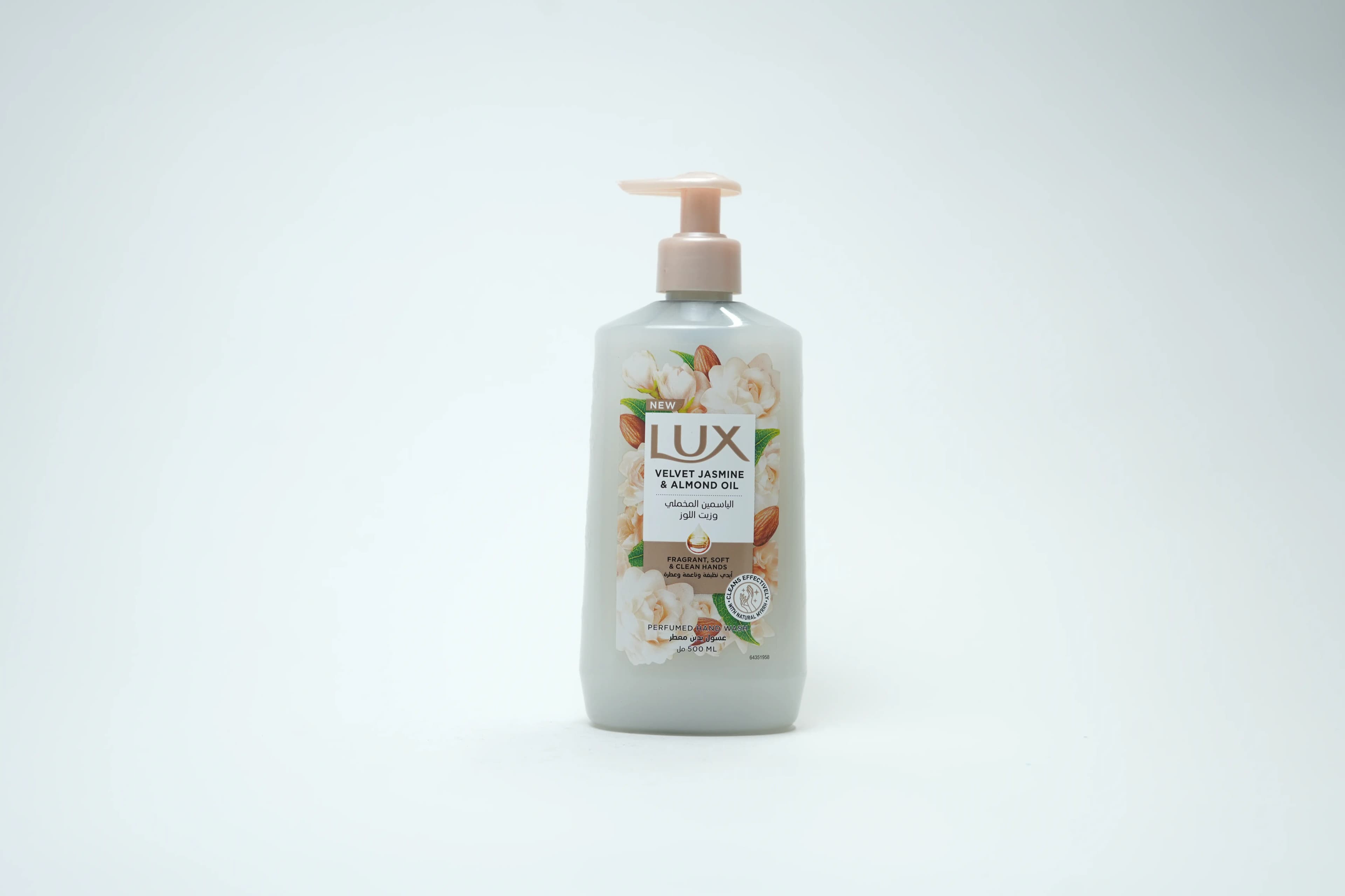 Lux Velvet Touch Hand Wash 500 ml
