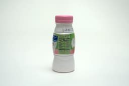 Almarai Flavoured Laban Strawberry 180 ml - image 1