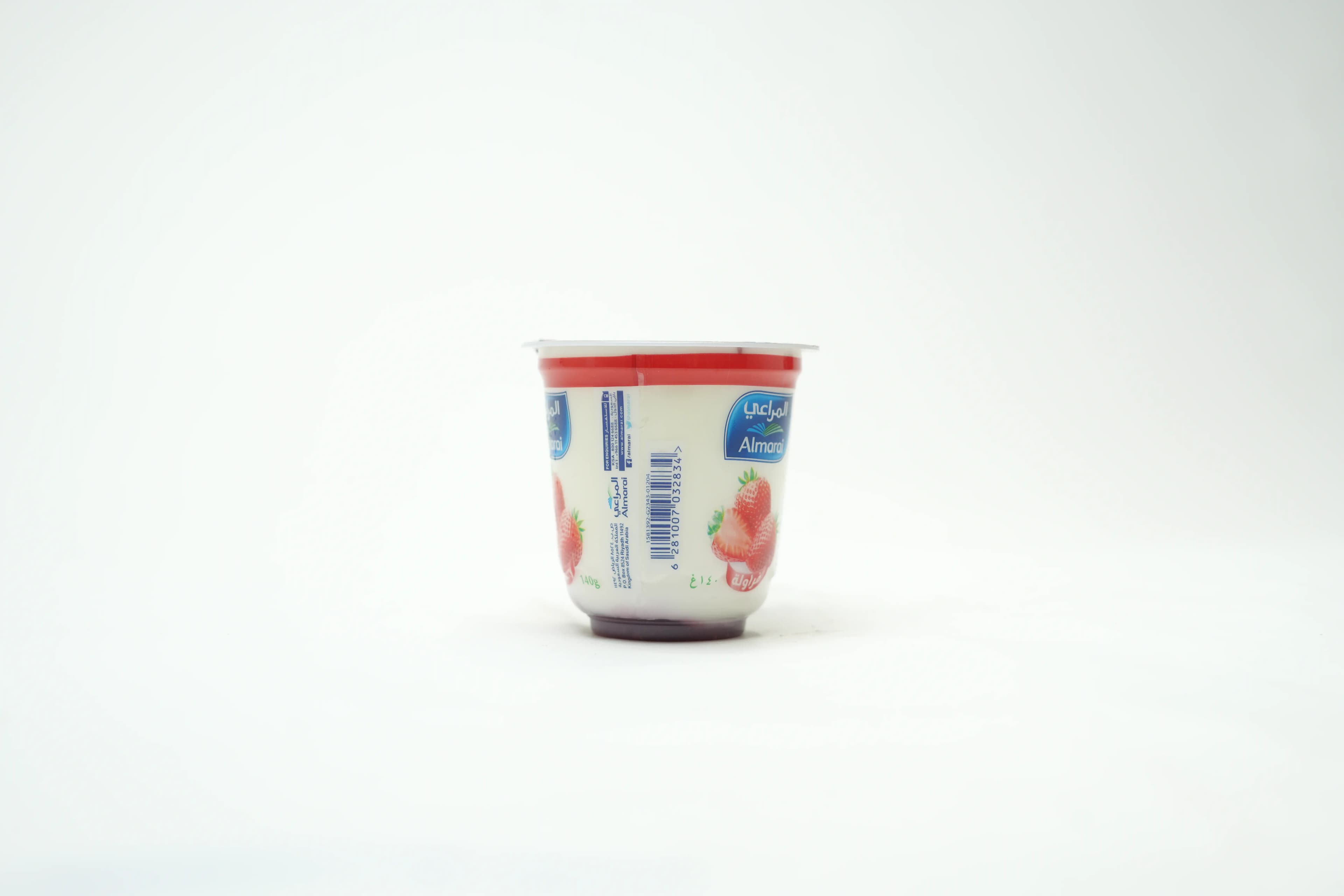 Almarai Vetal Layered Strawberry Yoghurt 140 g