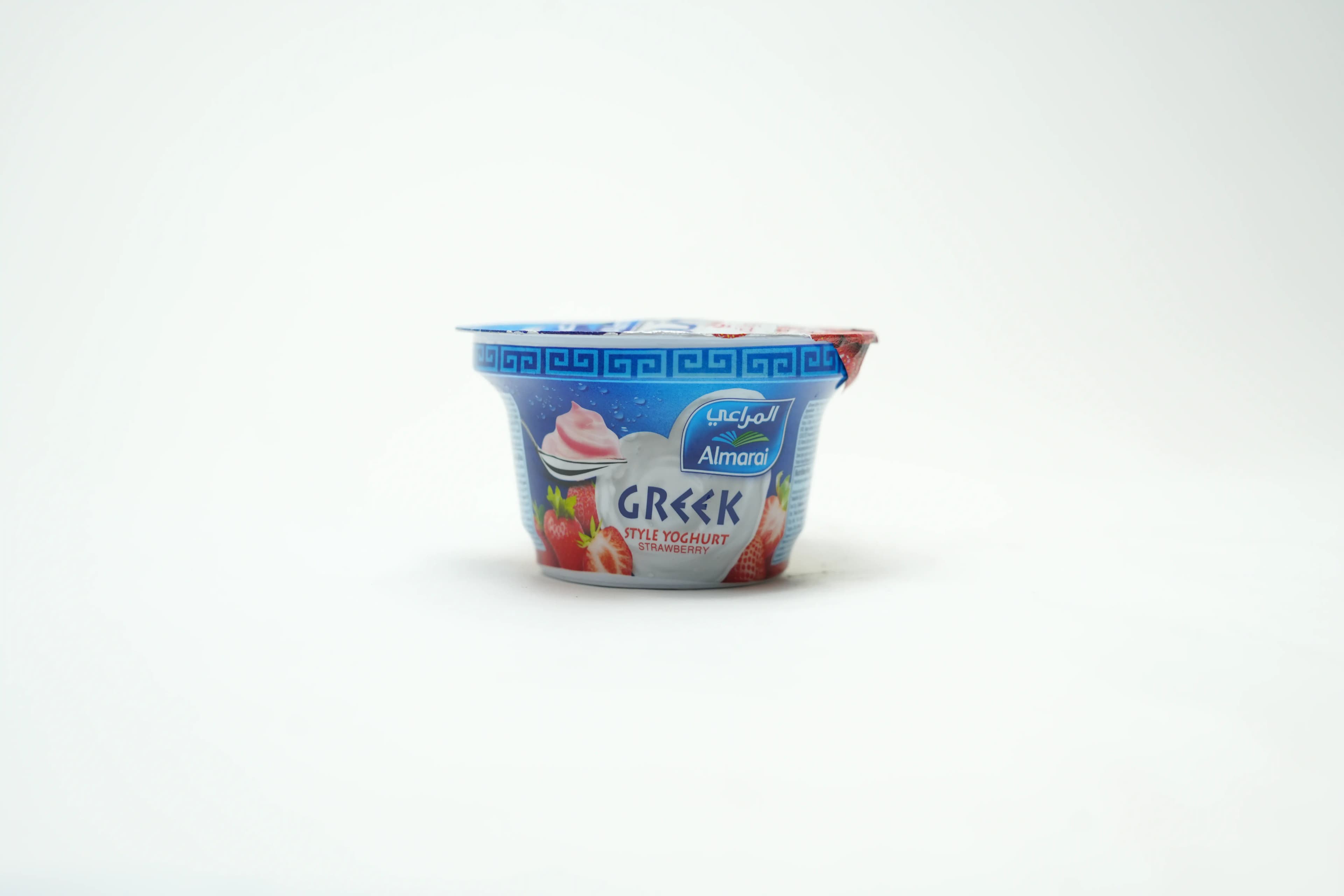 Almarai Greek Yoghurt Strawberry 150 g