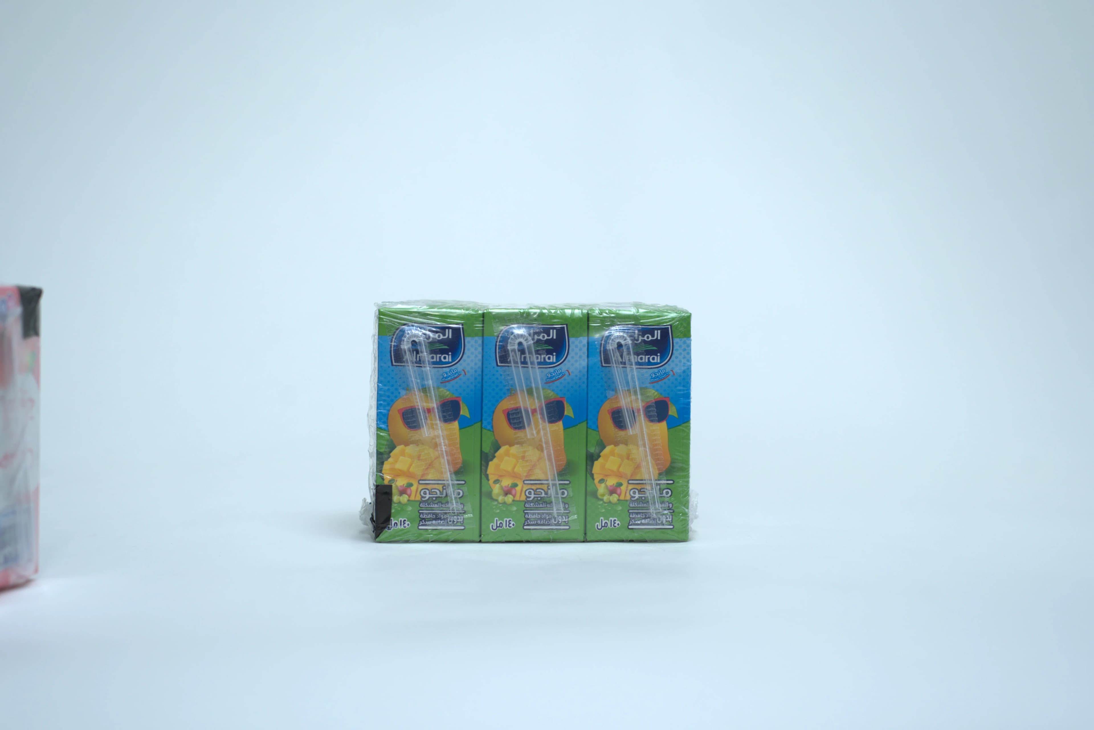 Almarai Uht Nectar Mango Grape 140 ml
