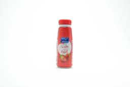 Almarai Premium Strawberry Milk 225 ml - image 1