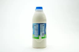 Almarai Fresh Full Fat Milk 2 Litres - image 3