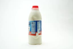 Almarai Fresh Low Fat Milk 2 Litres - image 2