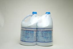 Clorox Regular Bleach Liquid  3.78 Litres - image 2