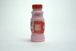 Al Ain Moochy Strawberry Milk 250 ml - image 1