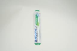 Sensodyne Toothbrush Multi Care Medium 1 pcs - image 2