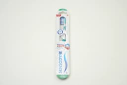 Sensodyne Toothbrush Sensitivity Gum Medium 1 pcs - image 1