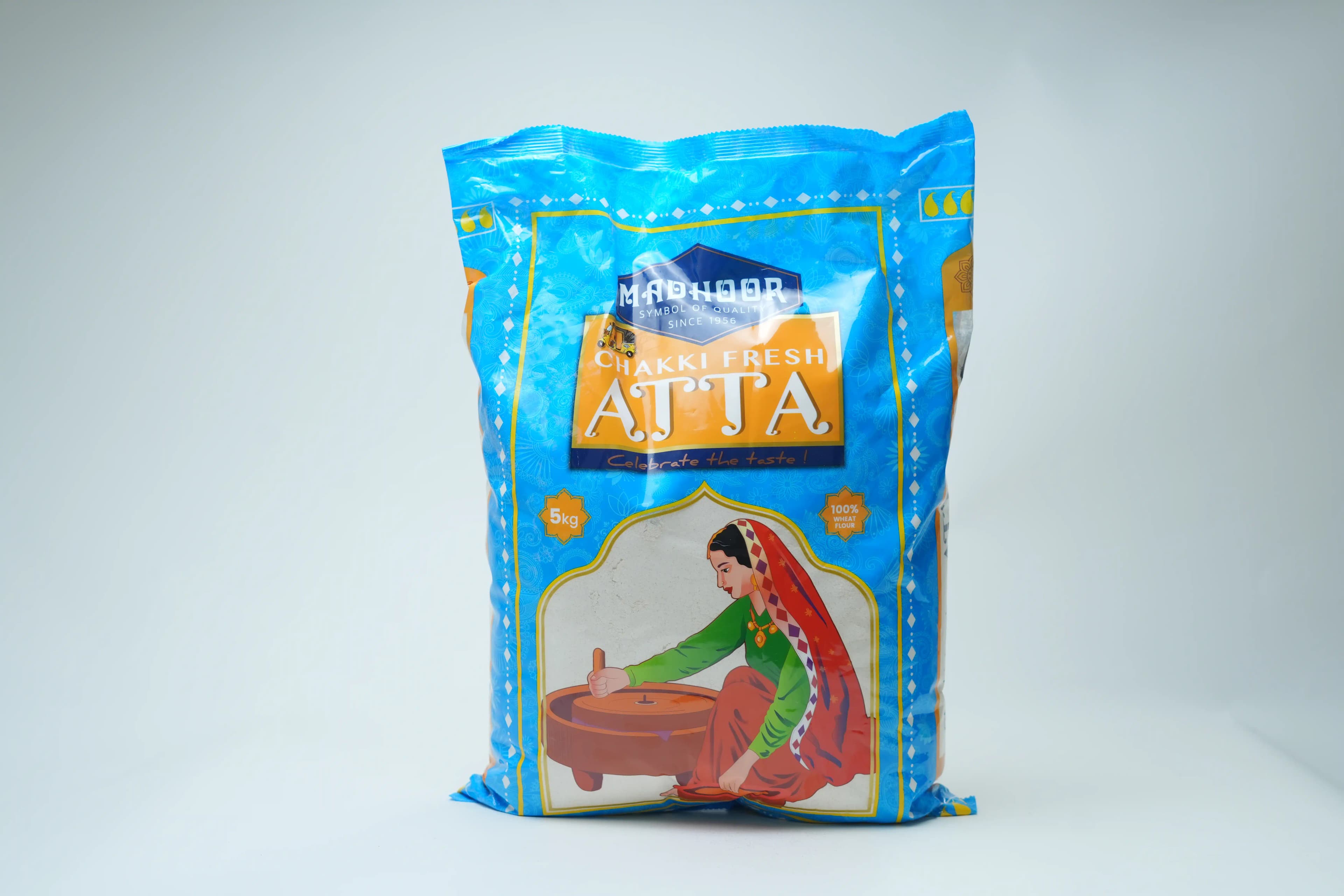 Madhoor Chakki Fresh Atta 5 kg