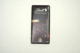 Lindt Swiss Classic Dark Chocolate 100 g - image 2