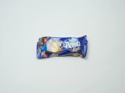 Lu Prince Chocolate Flavour Biscuit 38 g - image 2