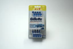 Gillette Fp 618 Skinguard Disposable 8 pcs - image 1