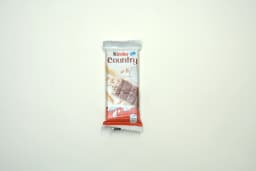 Ferrero Kinder Country 23.5 g - image 1
