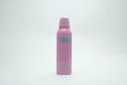 Nike Sweet Blossom Woman Edt Deo Spray 200 ml - image 2