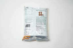 Calbee Prawn Black Pepper Crackers 70 g - image 1