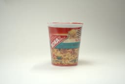 Koka Seafood Cup Noodles 70 g - image 1