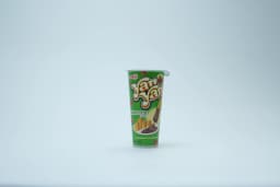 Meiji Yan Yan Choco Hazelnut 44 g - image 3