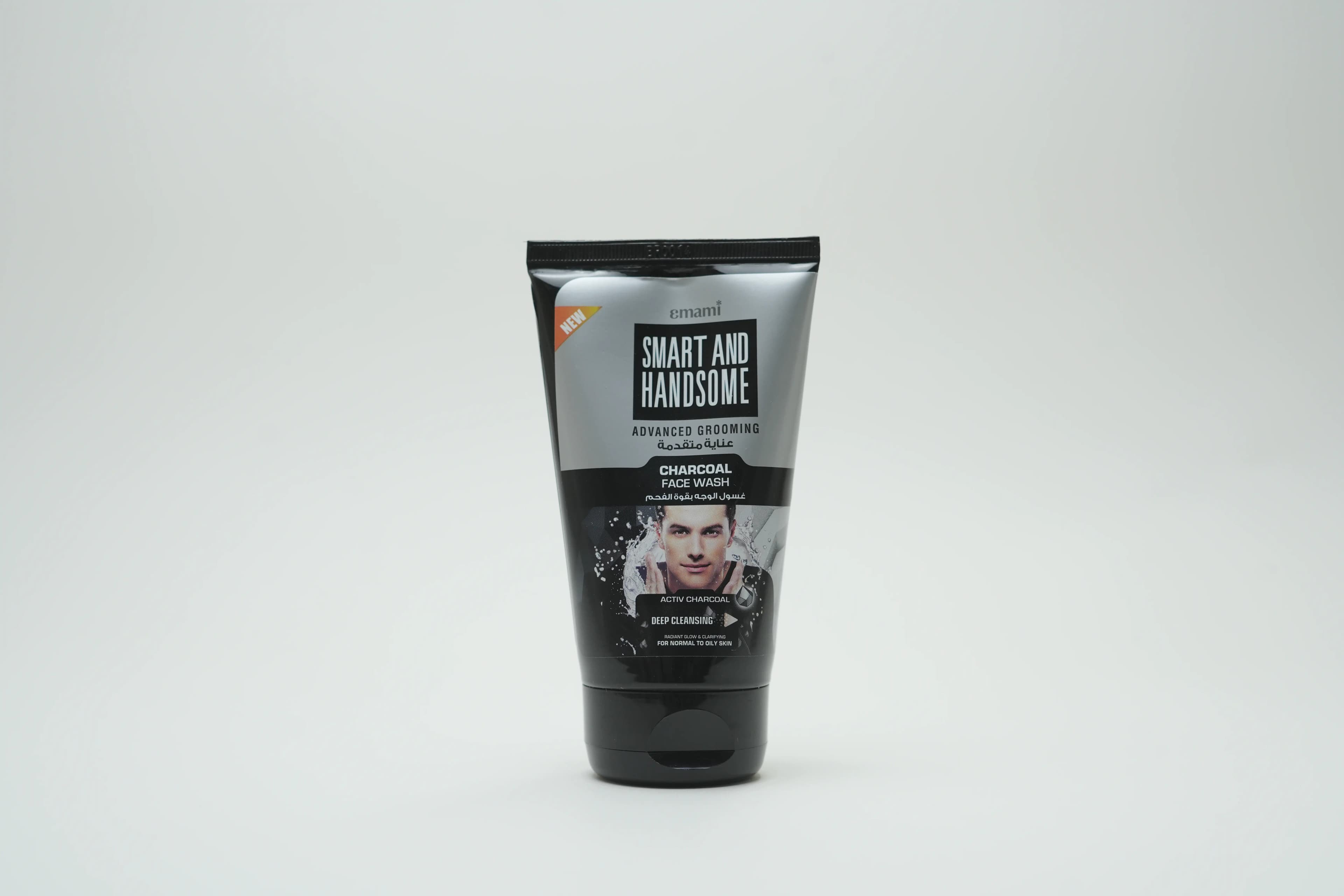 Emami Fair +Handsome Instant Detox Face Wash 100 g