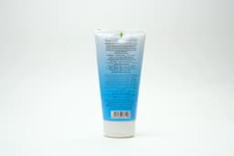 Vicco Turmeric Face Wash 150 g - image 2