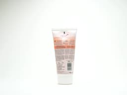 Fairever Fruit And Pure Milk Face Scrub 150 ml - image 1