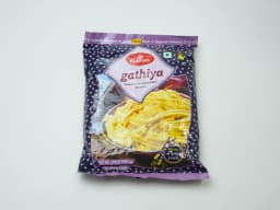 Haldirams Gathiya 200 g - image 1