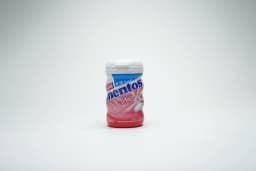 Mentos White Gum Strawberry 102.96 g - image 2