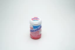 Mentos White Gum Strawberry 102.96 g - image 1