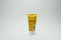 Golden Pearl Sunblock Triple Protection Spf 60 ml - image 1