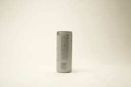 Red Bull White Edition Coconut Berry Can 250 ml - image 2