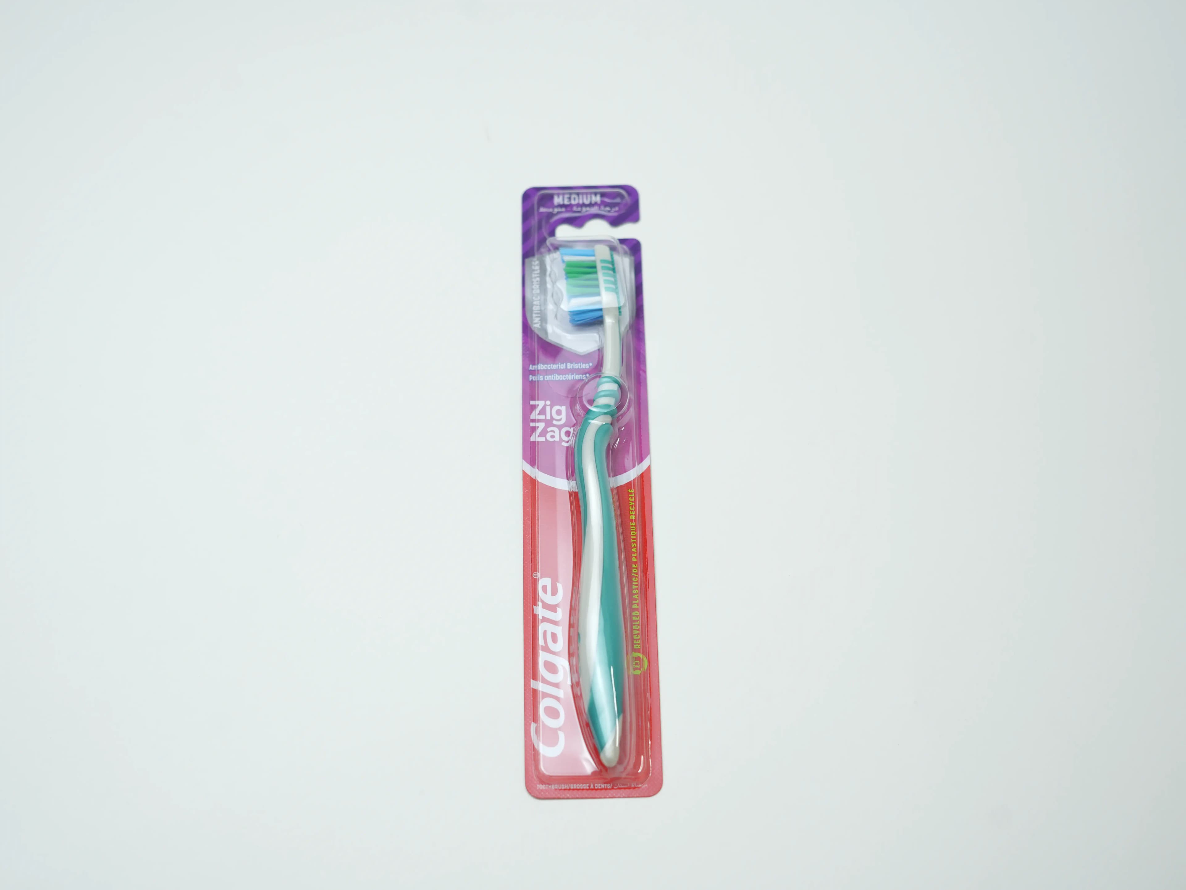 Colgate Zigzag Flexible Toothbrush 1 pcs