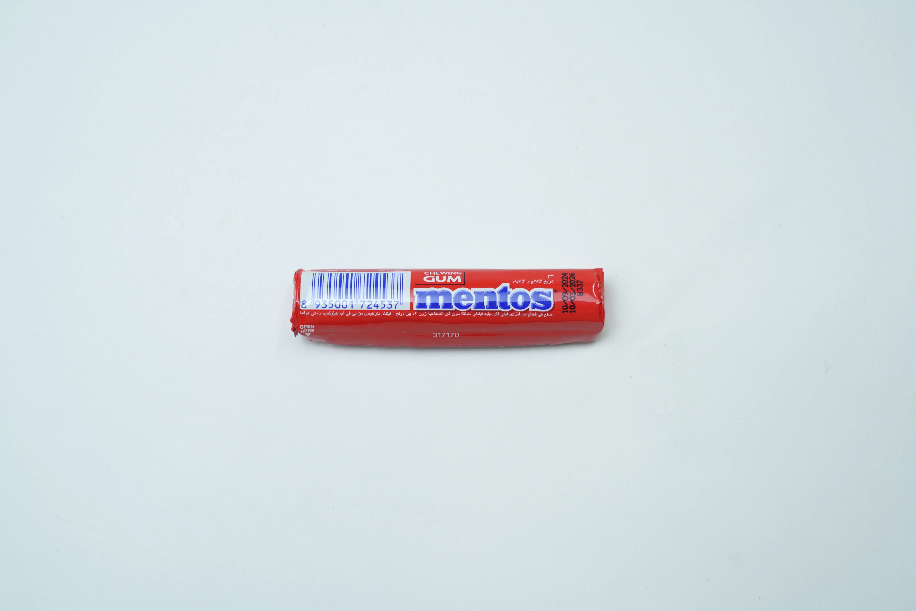 Mentos Pure Fresh Gum Rolls Strawberry 15.75 g